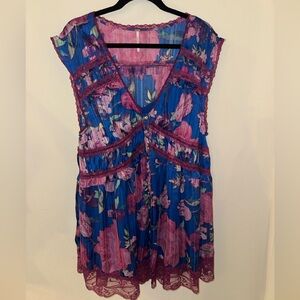 Small Free People Floral Flowy Mini Dress with Interior Slip